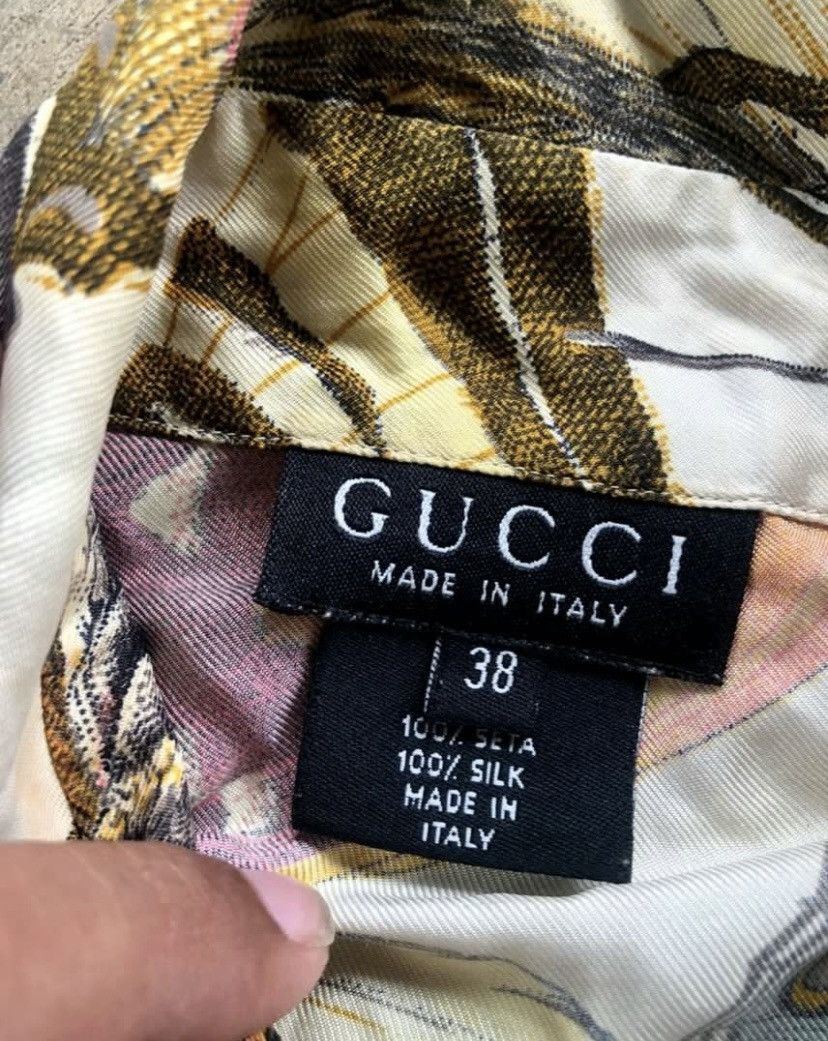 Gucci 1990s Gucci tom ford butterfly print silk shirt Size S / US 4 / IT 40 - 4 Thumbnail