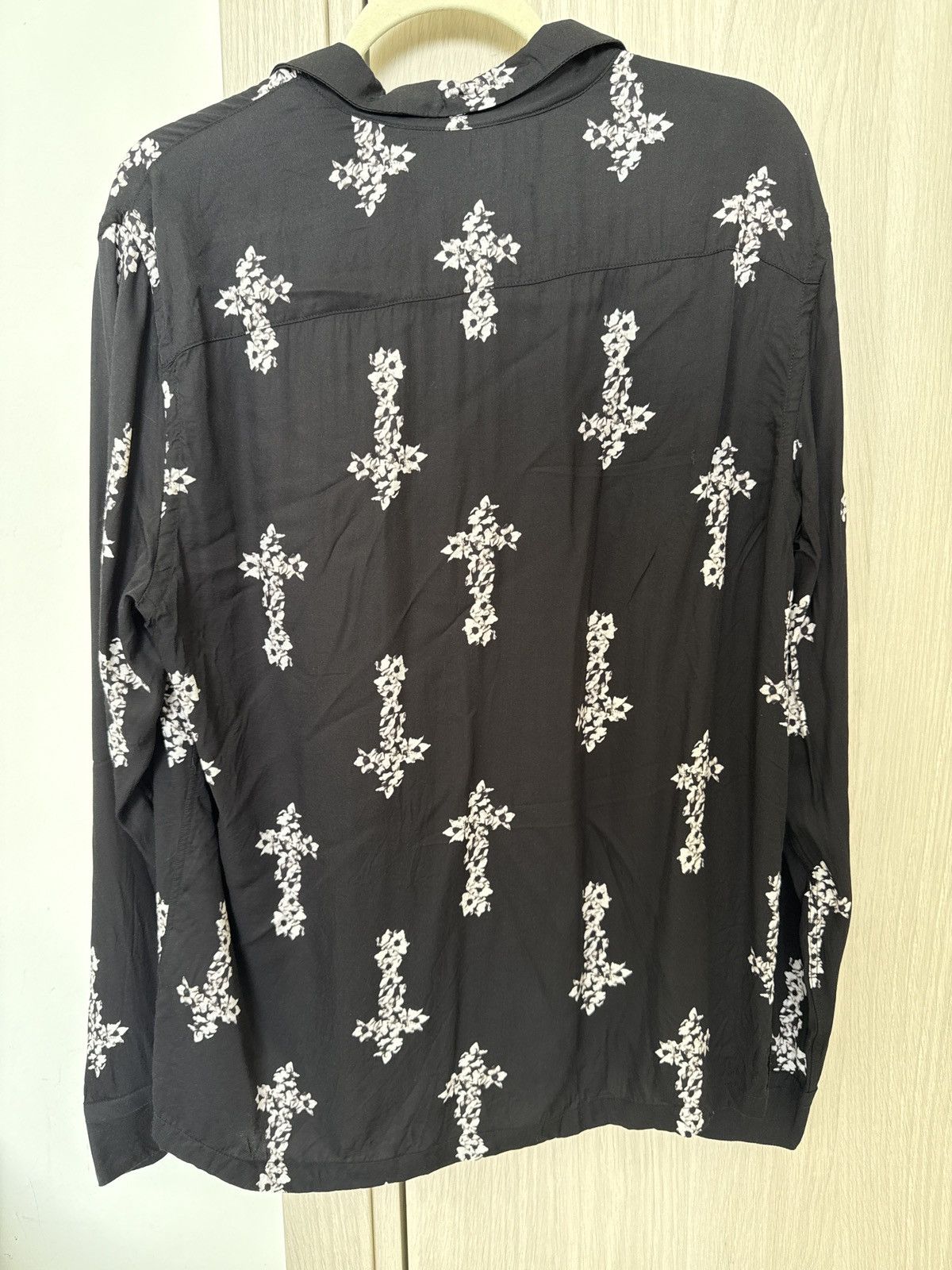 Allsaints Allsaints bullet hole upside-down cross button up Size US M / EU 48-50 / 2 - 4 Thumbnail