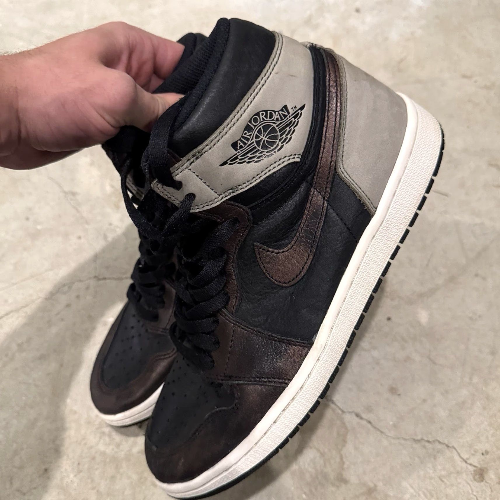 Jordan Brand Nike Air Jordan 1 Retro High OG Patina Rust Shadow Sneaker USA 9.5 555088-033 Men Black Leather High Top Size US 9 / EU 42 - 5 Thumbnail