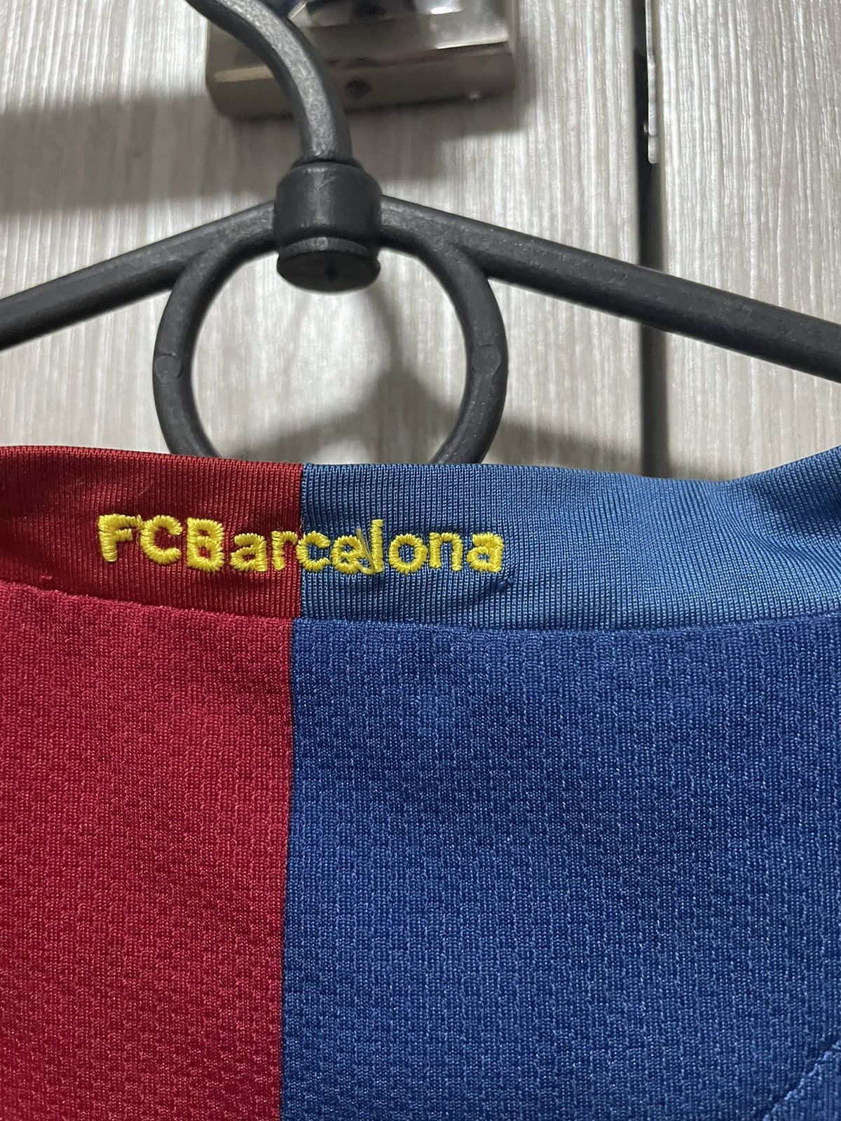 Nike Vintage Nike FC Barcelona 06/07 Home Football Jersey Size US S / EU 44-46 / 1 - 14 Thumbnail