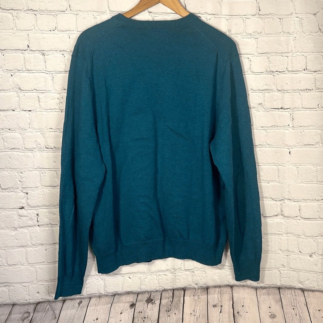 Brooks Brothers **Brooks Brothers Black V Neck Pullover Size L Sweater** User: **Brooks Brothers Black V-Neck Size L Sweater** Size US L / EU 52-54 / 3 - 4 Thumbnail