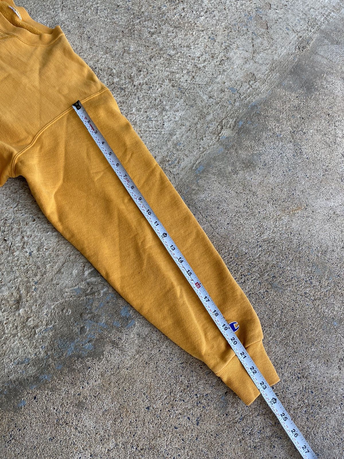 Champion × Vintage Vintage 90’s Champion Essential Yellow Sweatshirt Size US M / EU 48-50 / 2 - 11 Thumbnail