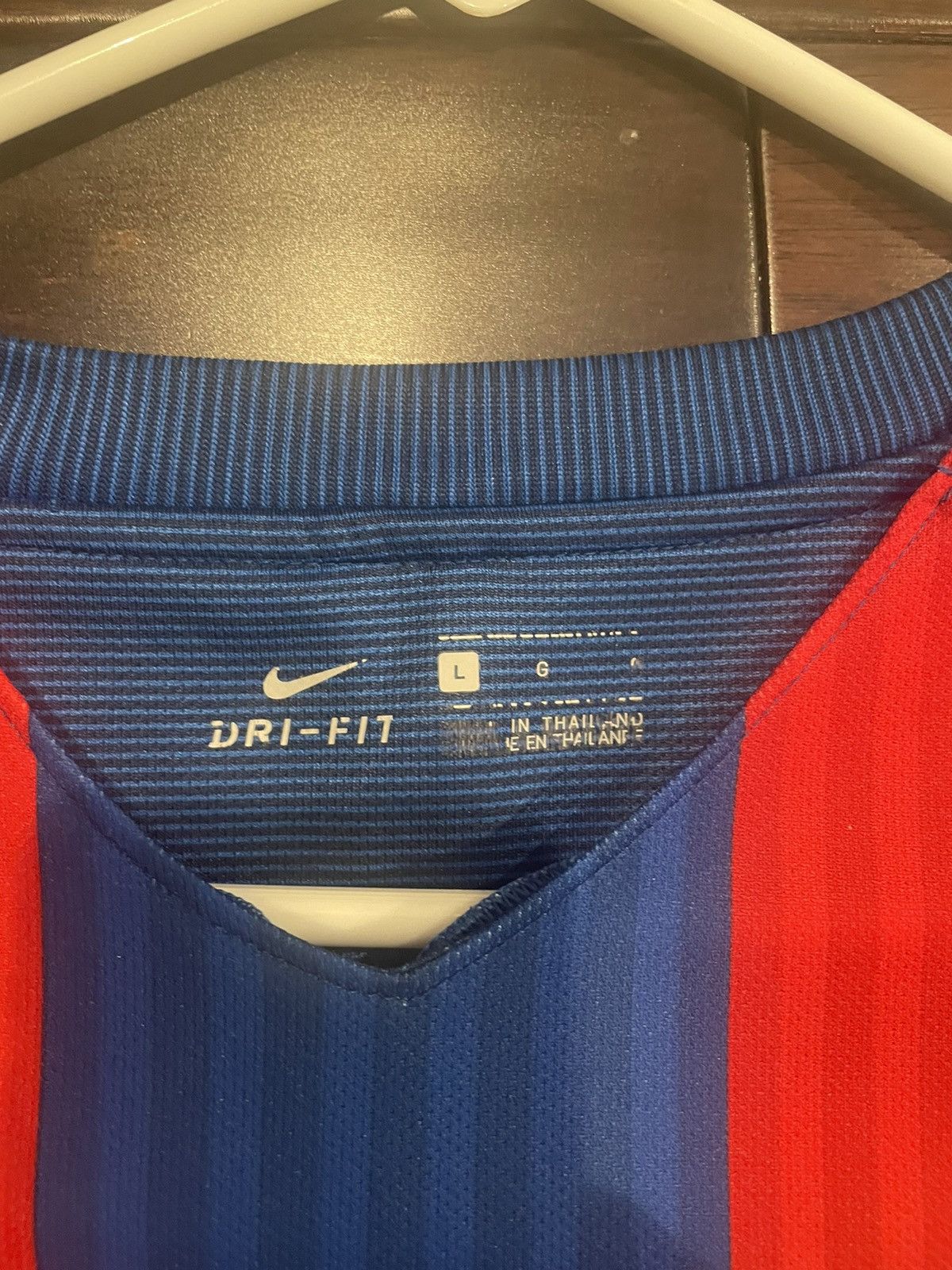 Nike Vintage 2018 Barcelona Home Jersey Size US L / EU 52-54 / 3 - 3 Thumbnail