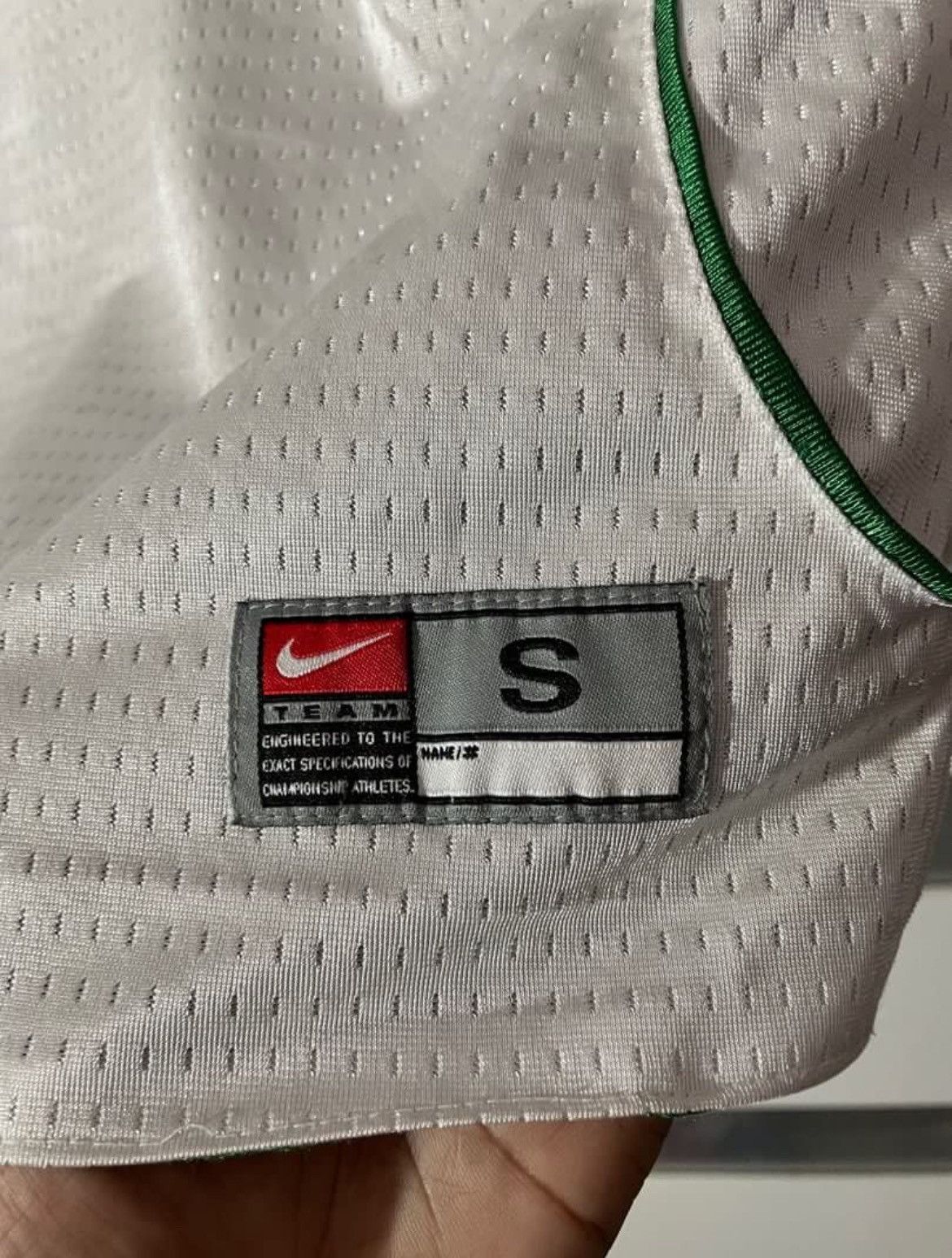 Nike × Vintage Vintage Nike Celtics REVERSIBLE Tank top jersey NBA BASKET Size US XXS / EU 40 - 8 Thumbnail