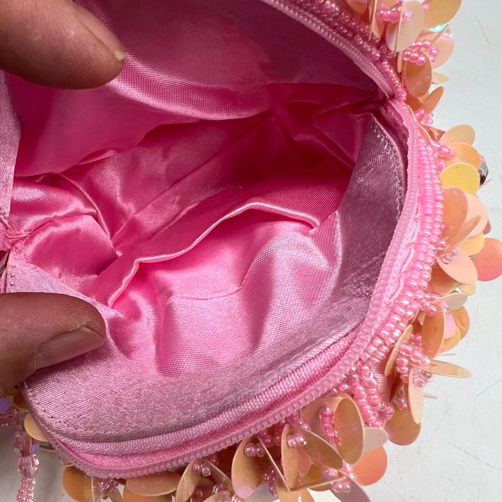 Pinko PINK BEADED AND SEQUINED EVENING PURSE Beaded handles Zip Open New 5X5X2 Size ONE SIZE - 5 Thumbnail