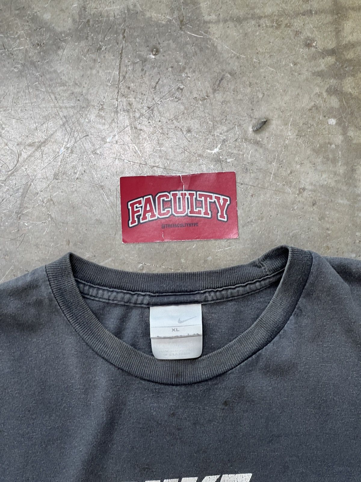 Nike × Vintage Vintage Early 2000s Y2k Nike Logo Tee XL Size US XL / EU 56 / 4 - 3 Thumbnail