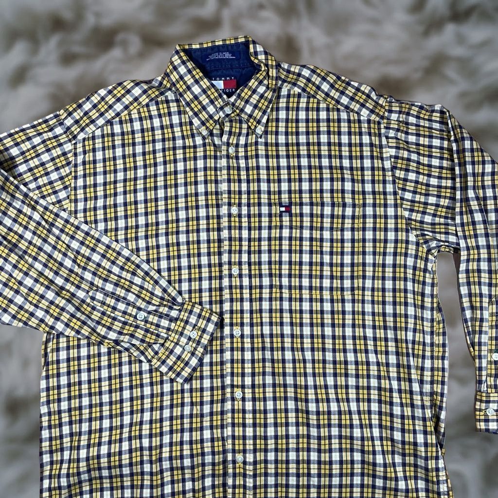 Tommy Hilfiger Tommy Hilfiger Button Down Long Sleeve Check Plaid Flannel Mens Size M Multicolor Cotton Button Down Shirt Regular Mens Size US M / EU 48-50 / 2 - 1 Thumbnail