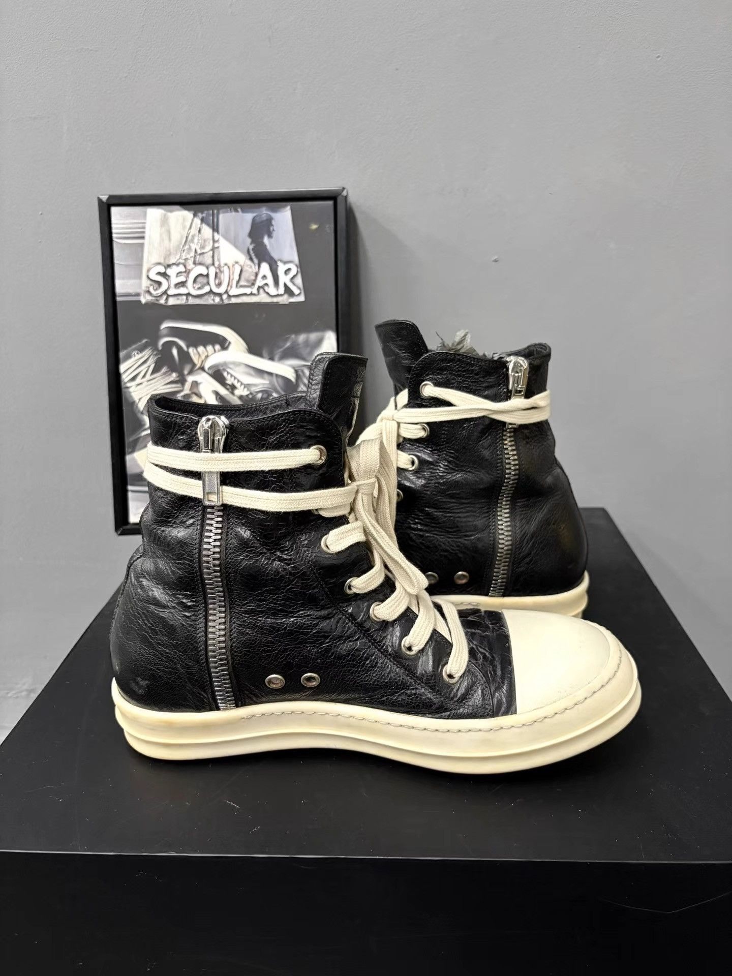Rick Owens Rick Owens 17SS Distressed Leather High-Top Sneakers K34 Size US 6.5 / EU 39-40 - 6 Thumbnail