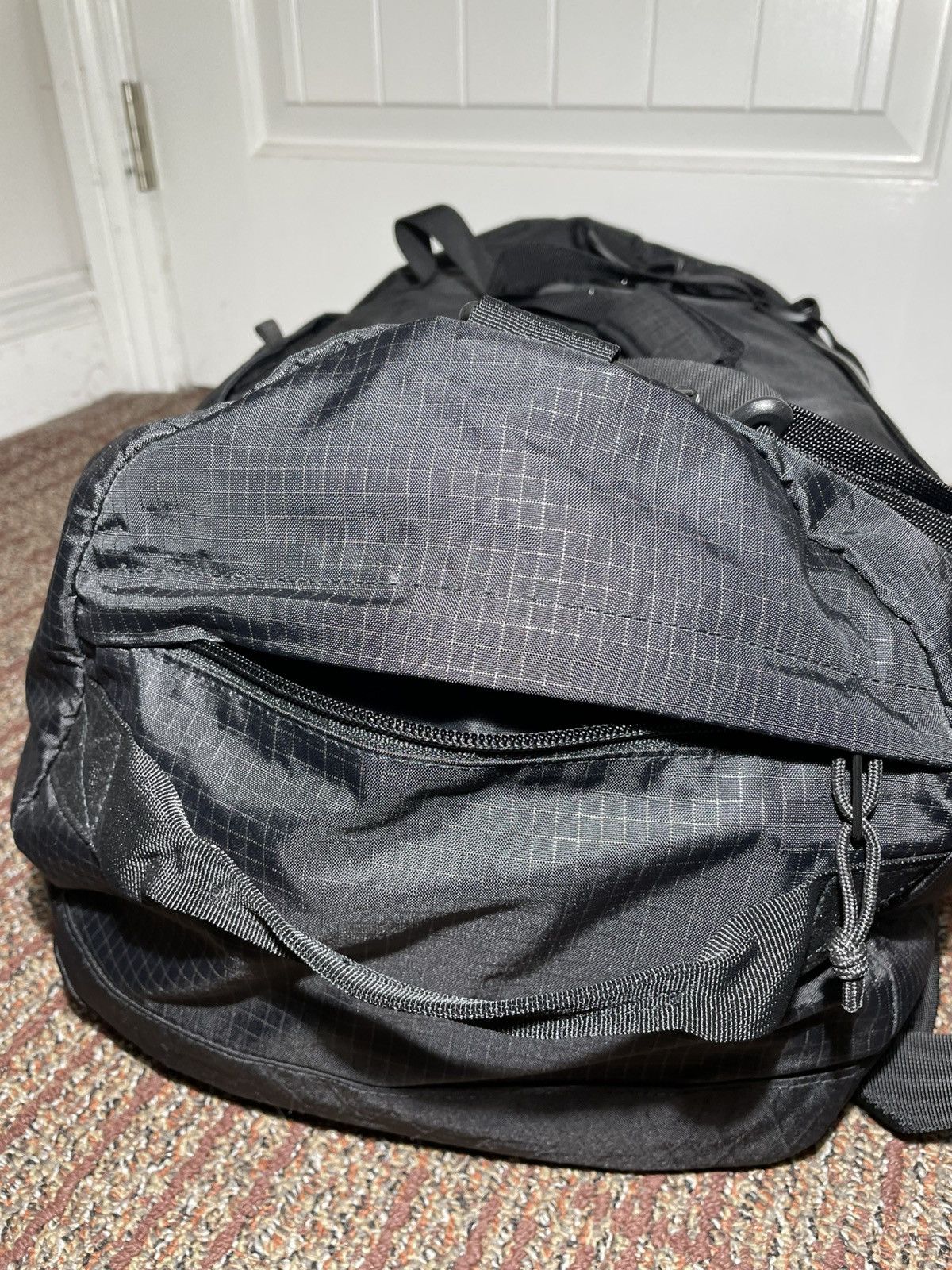 Supreme Supreme Logo Duffle Bag Size ONE SIZE - 2 Thumbnail
