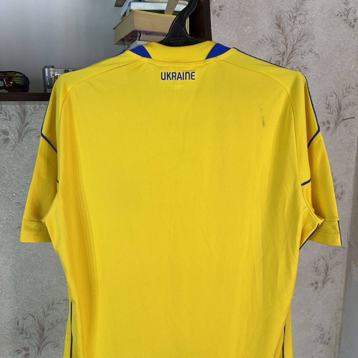 Adidas Adidas Ukraine Jersey 2011-12 Home Football Shirt Soccer L Size US L / EU 52-54 / 3 - 20 Thumbnail