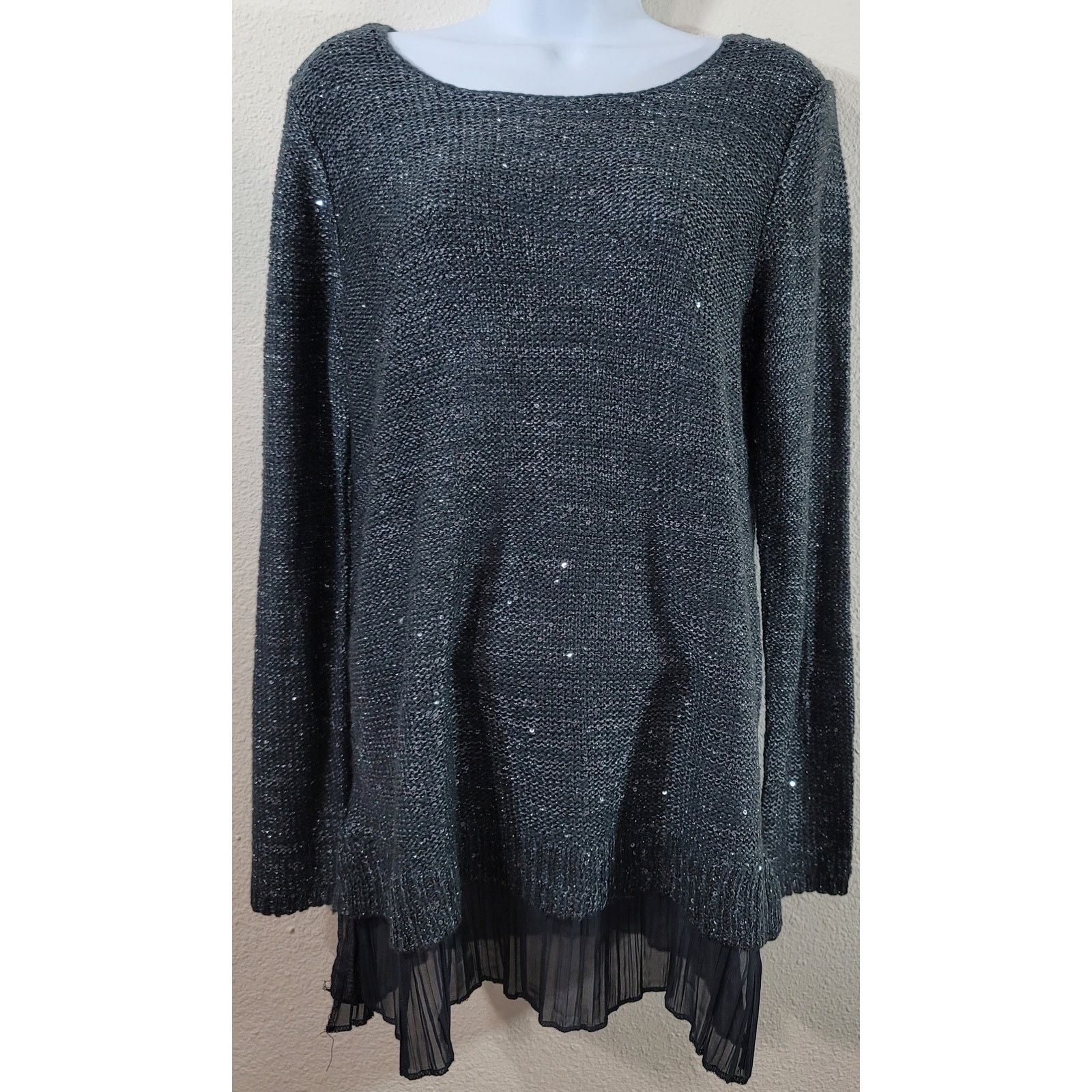 Other Jaclyn Smith Charcoal Sequin Layered Hem Sweater Large NWT Size L / US 10 / IT 46 - 1 Thumbnail