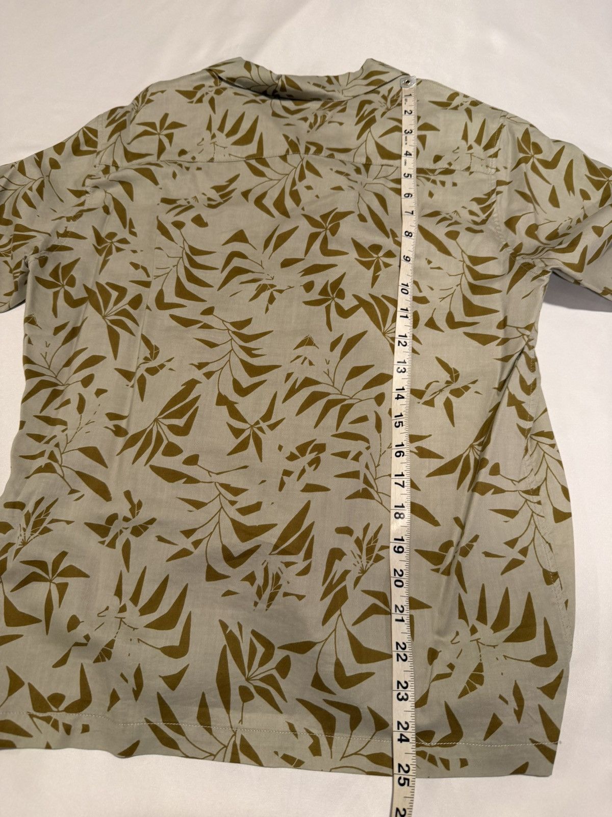 Saint Laurent Paris Saint Laurent men Hawaiian shirt. S. $890 Size US S / EU 44-46 / 1 - 8 Thumbnail