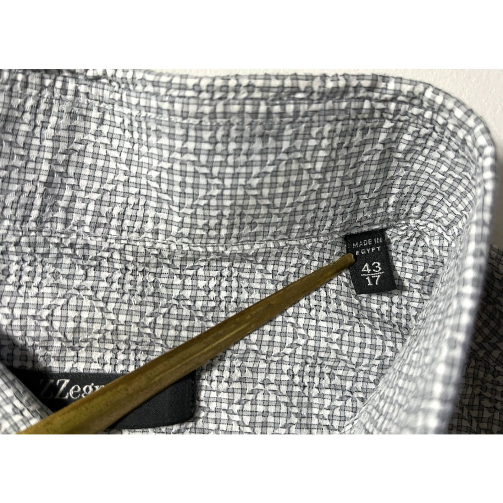 Ermenegildo Zegna VINTAGE Ermenegildo Zegna Silver Line Button-Up Shirt Abstract Diamond Pattern 43/17 Gray White Men's Shirt Mens Button-Up Size US XL / EU 56 / 4 - 6 Thumbnail
