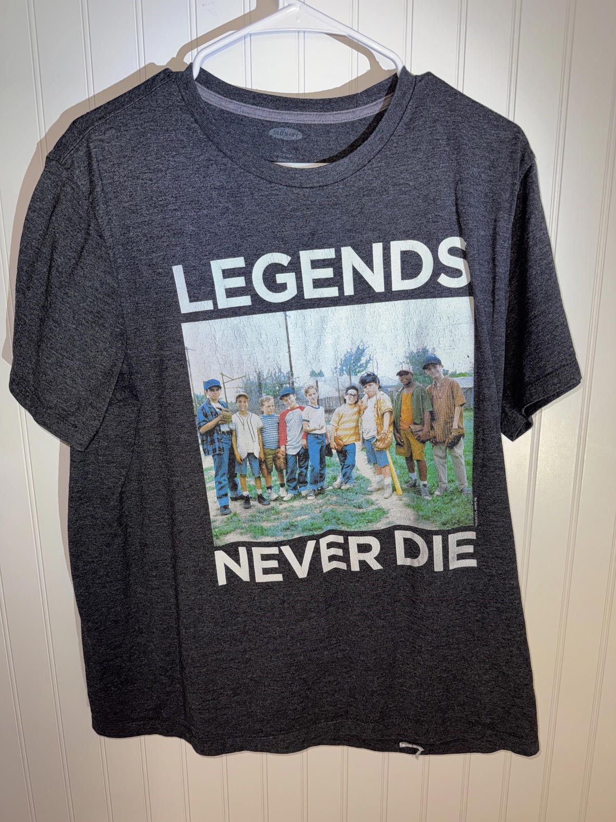 Old Navy Old Navy Legends Never Die Graphic T-Shirt Size US L / EU 52-54 / 3 - 1 Thumbnail