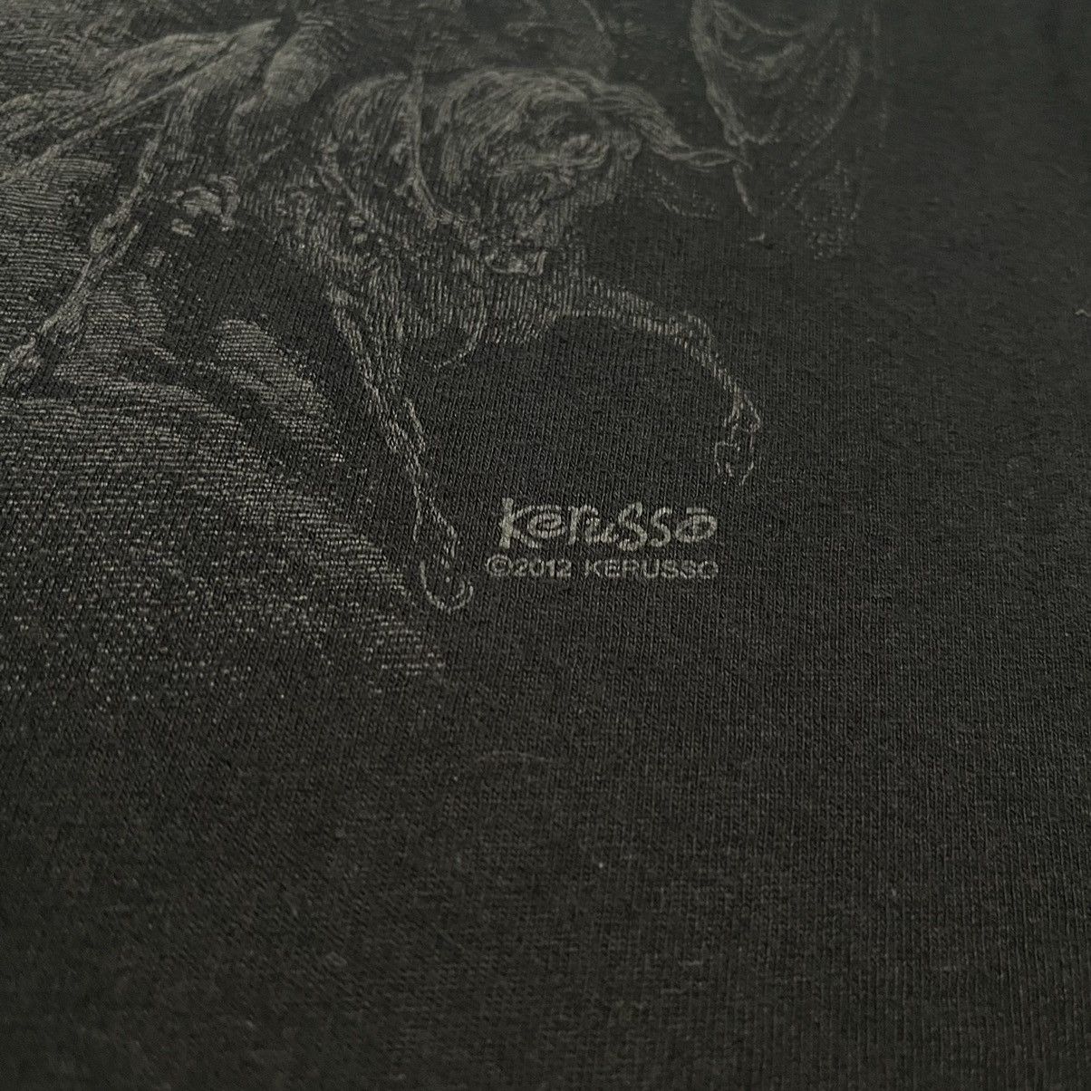 Vintage Vintage Y2K Call of Duty Ultimate Sacrifice Jesus Parody Tee Size US S / EU 44-46 / 1 - 4 Thumbnail