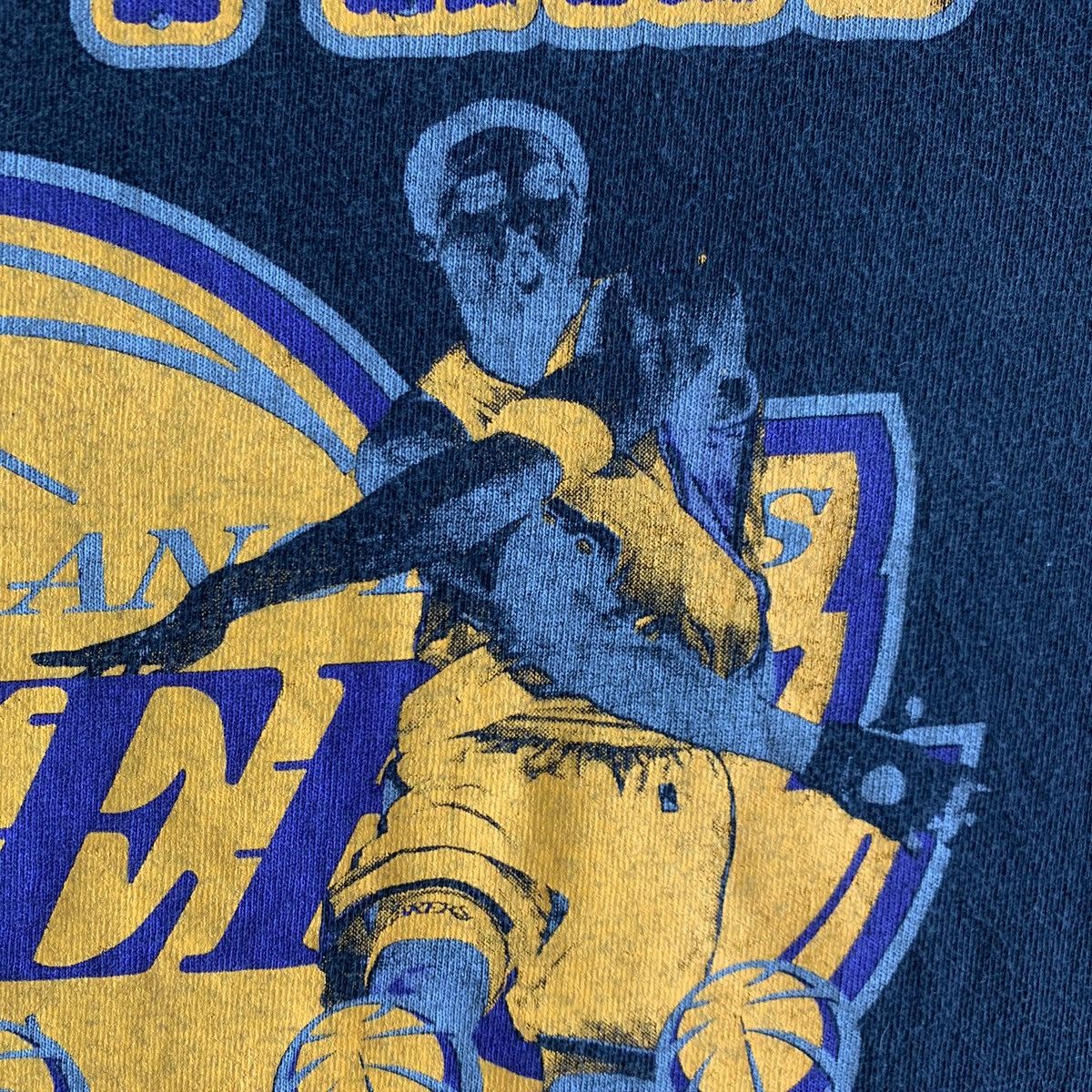 Gildan × NBA × Vintage 2002 VTG LA Lakers NBA Championship 3 peat tee KOBE SHAQ LG Size US L / EU 52-54 / 3 - 7 Thumbnail