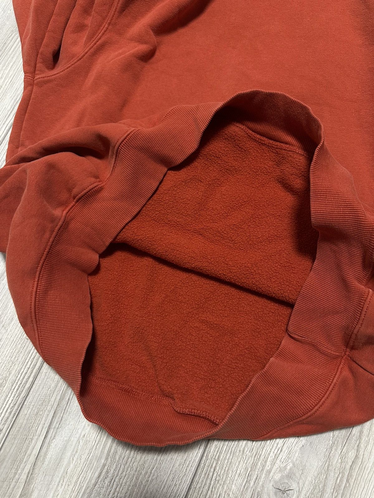 Carhartt Vintage 00s Orange Faded Carhartt Essential Hoodie XL Size US XL / EU 56 / 4 - 8 Thumbnail