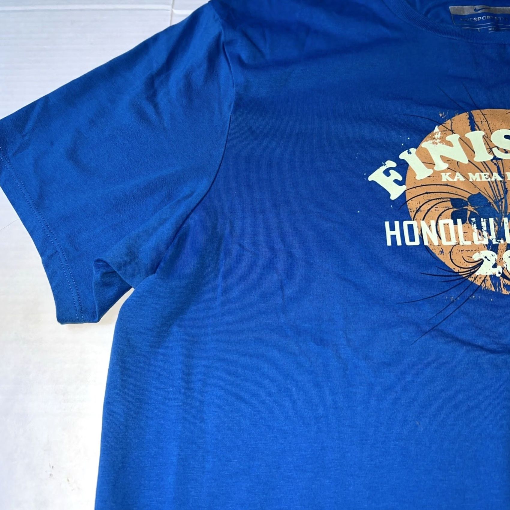 Nike VINTAGE Rare Nike Sports Shirt Women’s Large New Honolulu Marathon 2008 Finisher Crew Neck Short Sleeve Blue Nike Womens Shirt Size L / US 10 / IT 46 - 4 Thumbnail