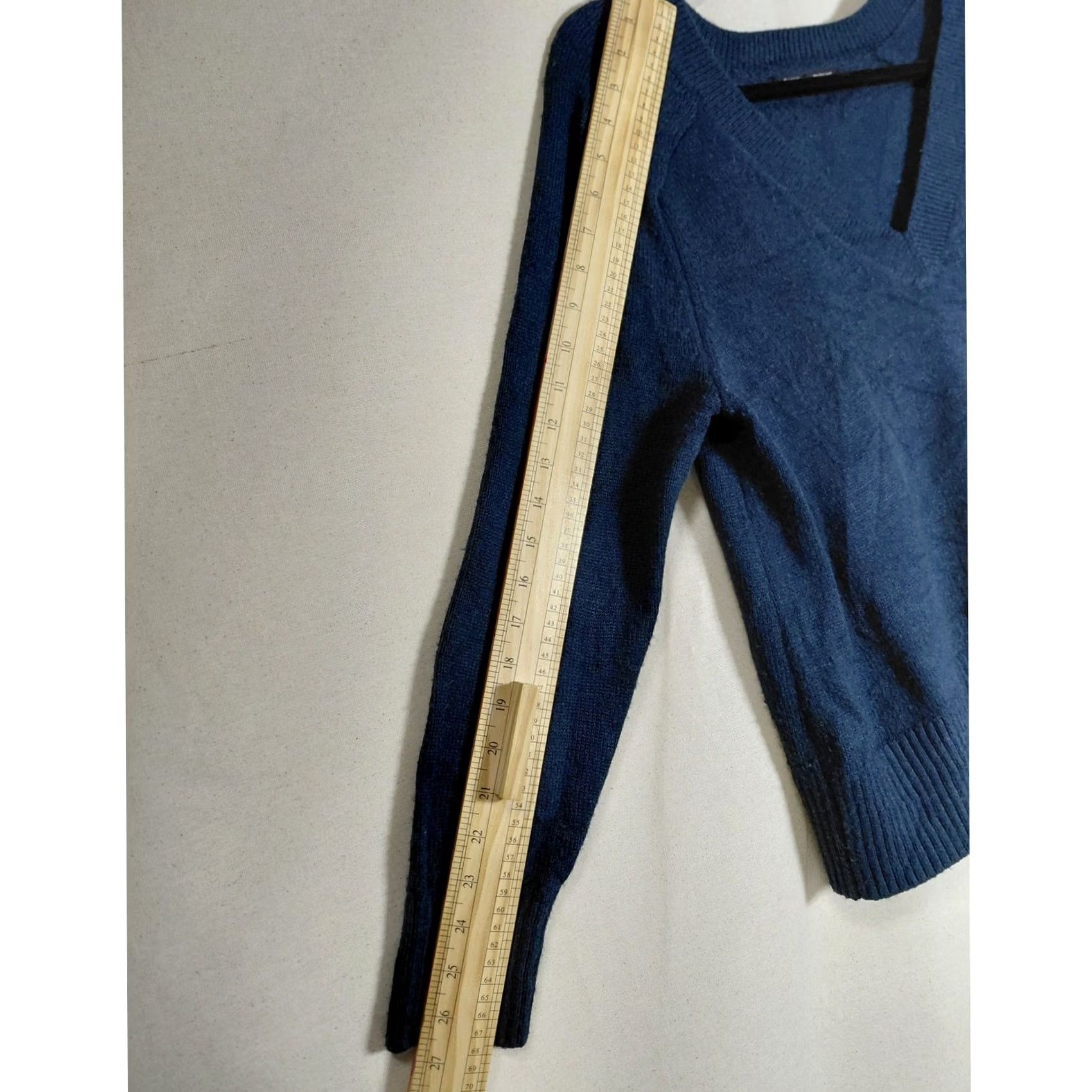 Banana Republic BANANA REPUBLIC Knit Wool Sweater Size M Blue Solid Long Sleeve Size M / US 6-8 / IT 42-44 - 7 Thumbnail