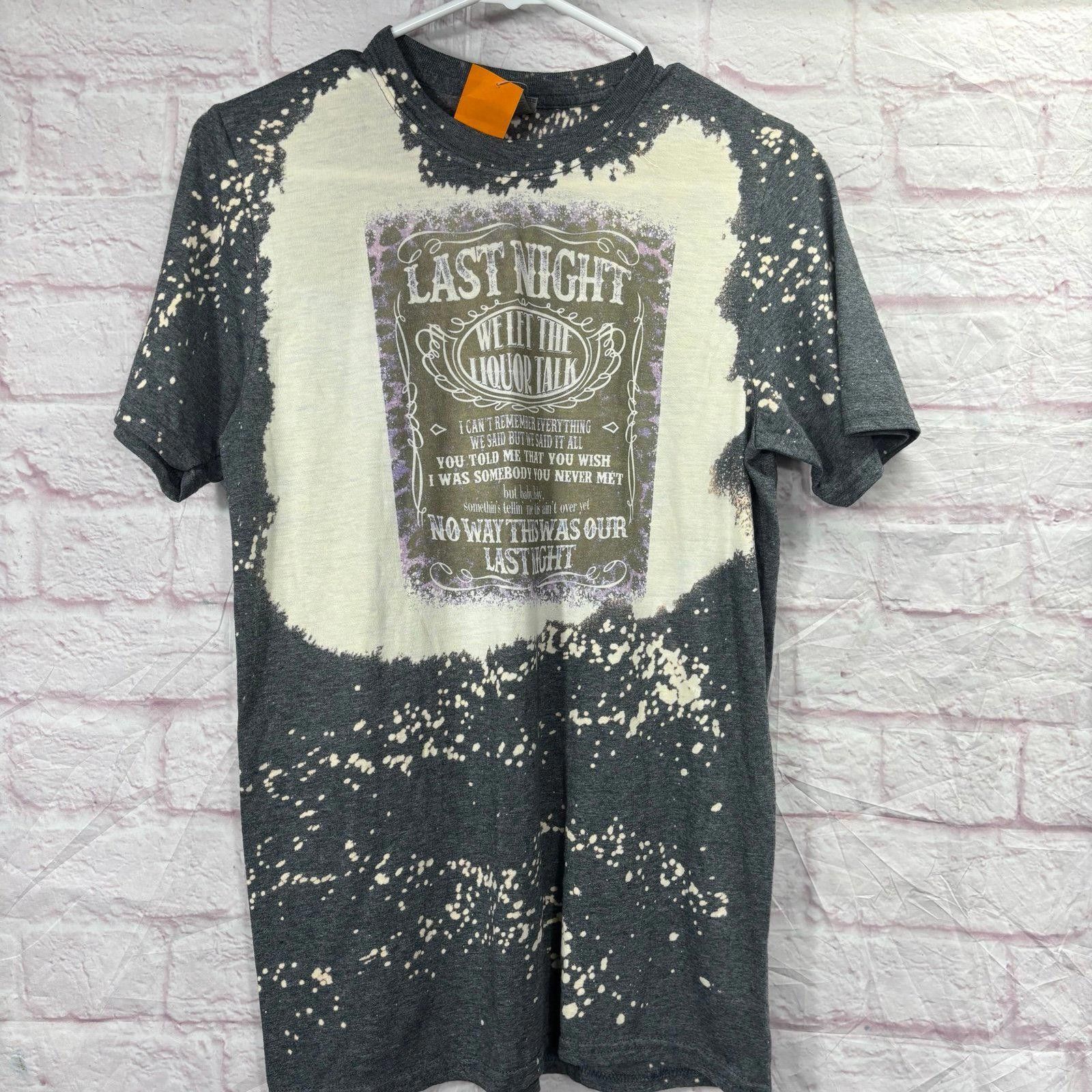 Gildan Gildan Softstyle Graphic T-Shirt with Design Size Small NWT Size S / US 4 / IT 40 - 1 Thumbnail