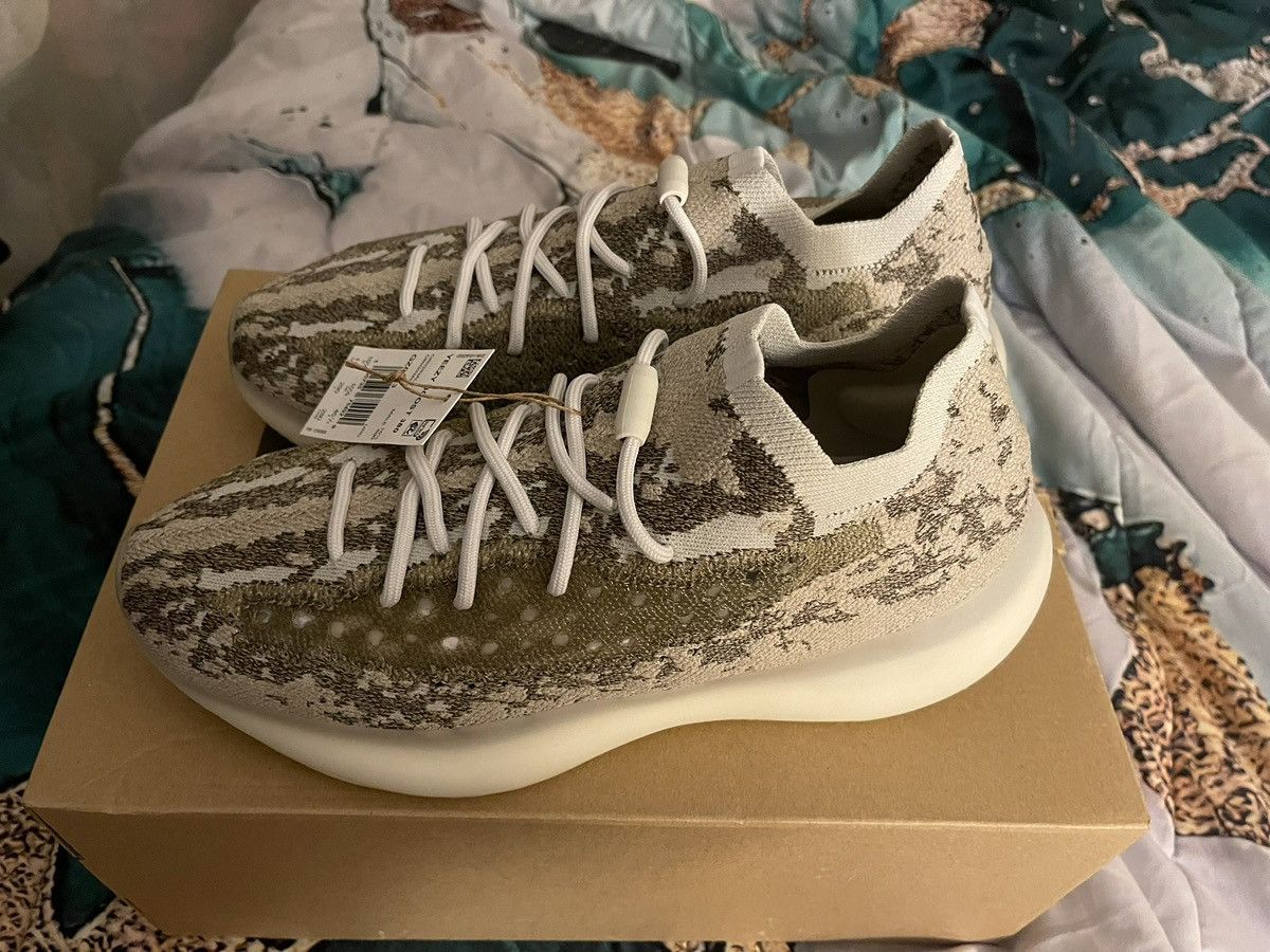 Yeezy Yeezy 380 pyrite Size US 11 / EU 44 - 3 Thumbnail