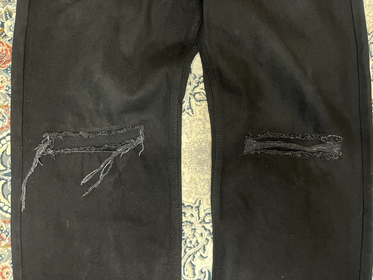 Levi's Rare Black distressed Levi’s 513 straight, bootcut jeans Size US 34 / EU 50 - 4 Thumbnail