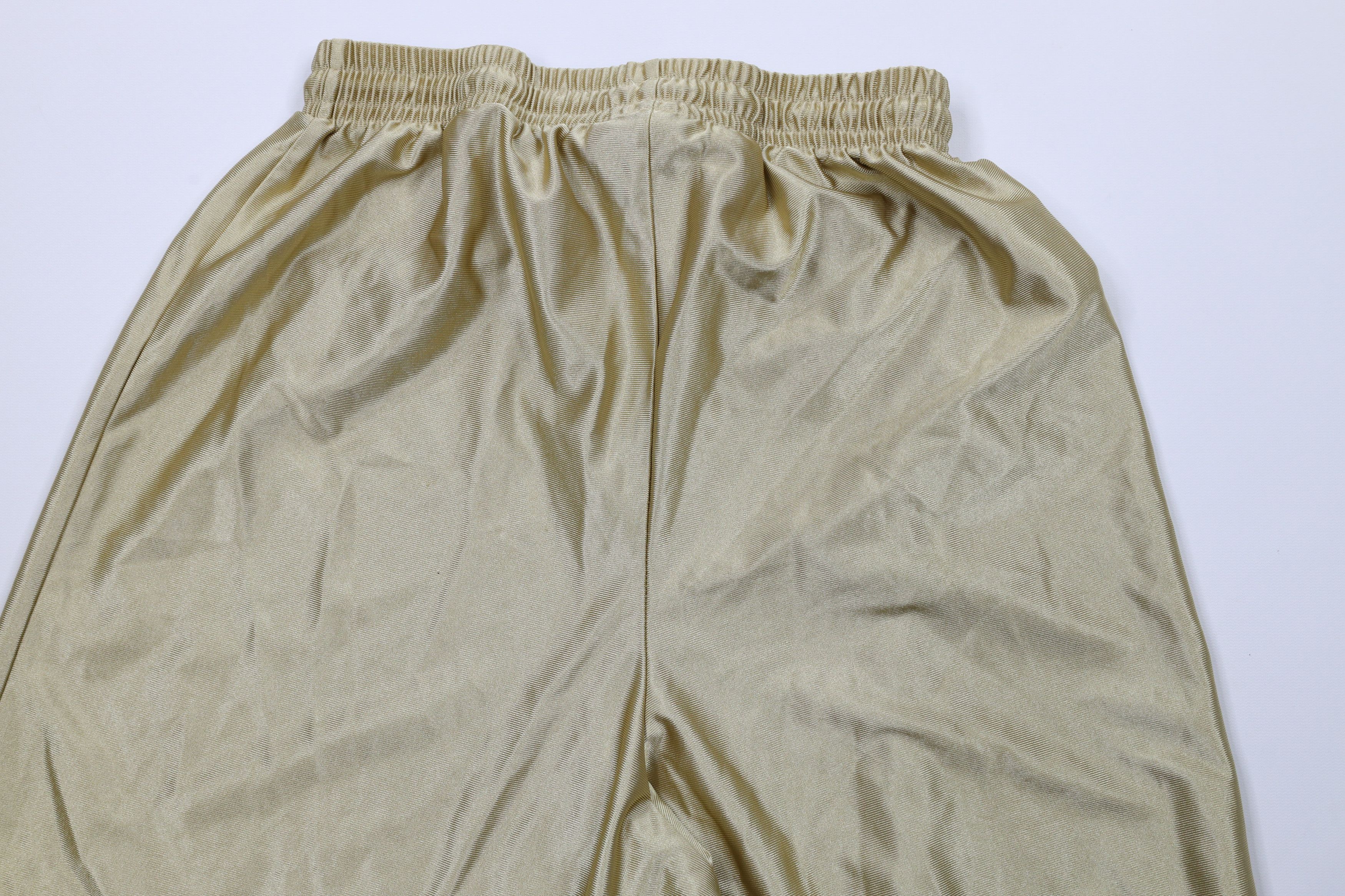 Vintage Vintage 90s Streetwear Polyester Gym Basketball Shorts Gold Size US 34 / EU 50 - 9 Thumbnail
