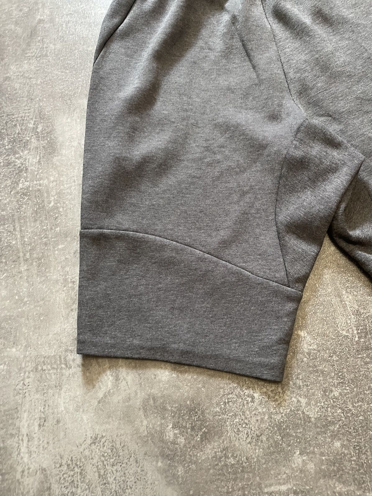 Nike Nike Tech Fleece Sweat Shorts Drill Size L Size US 34 / EU 50 - 19 Thumbnail