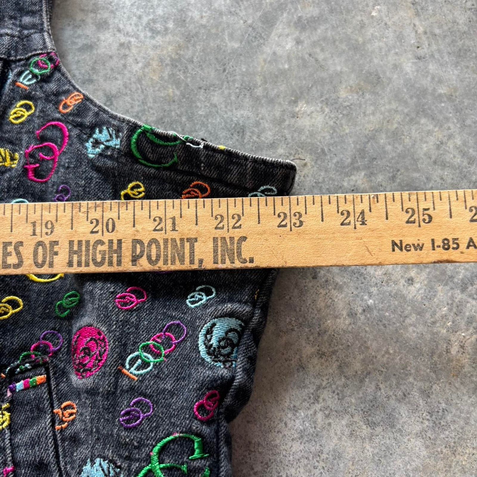 Coogi × Juicy Couture × Vintage Y2K Coogi Embroidered Denim Cropped Vest Size S / US 4 / IT 40 - 6 Thumbnail
