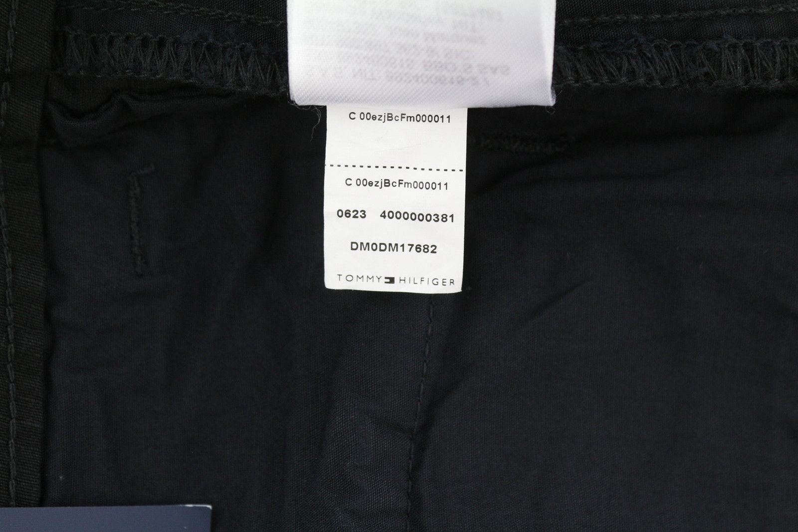 Tommy Hilfiger AIDEN BAGGY CARGO W32/L32 Black Textured Zip Trousers 85169 Size US 32 / EU 48 - 11 Thumbnail
