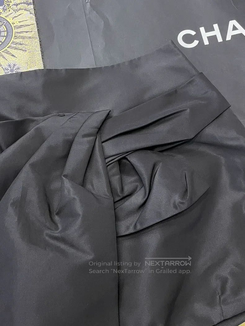 Prada Prada Black skirt Size 27" / US 4 / IT 40 - 3 Thumbnail
