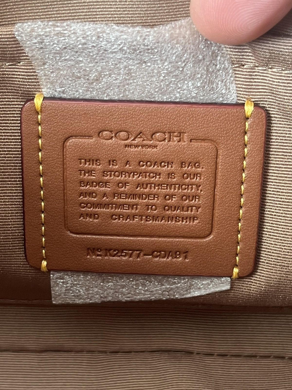 Coach Coach Teri Shoulder Bag In Rainbow Signature Canvas Size ONE SIZE - 11 Thumbnail