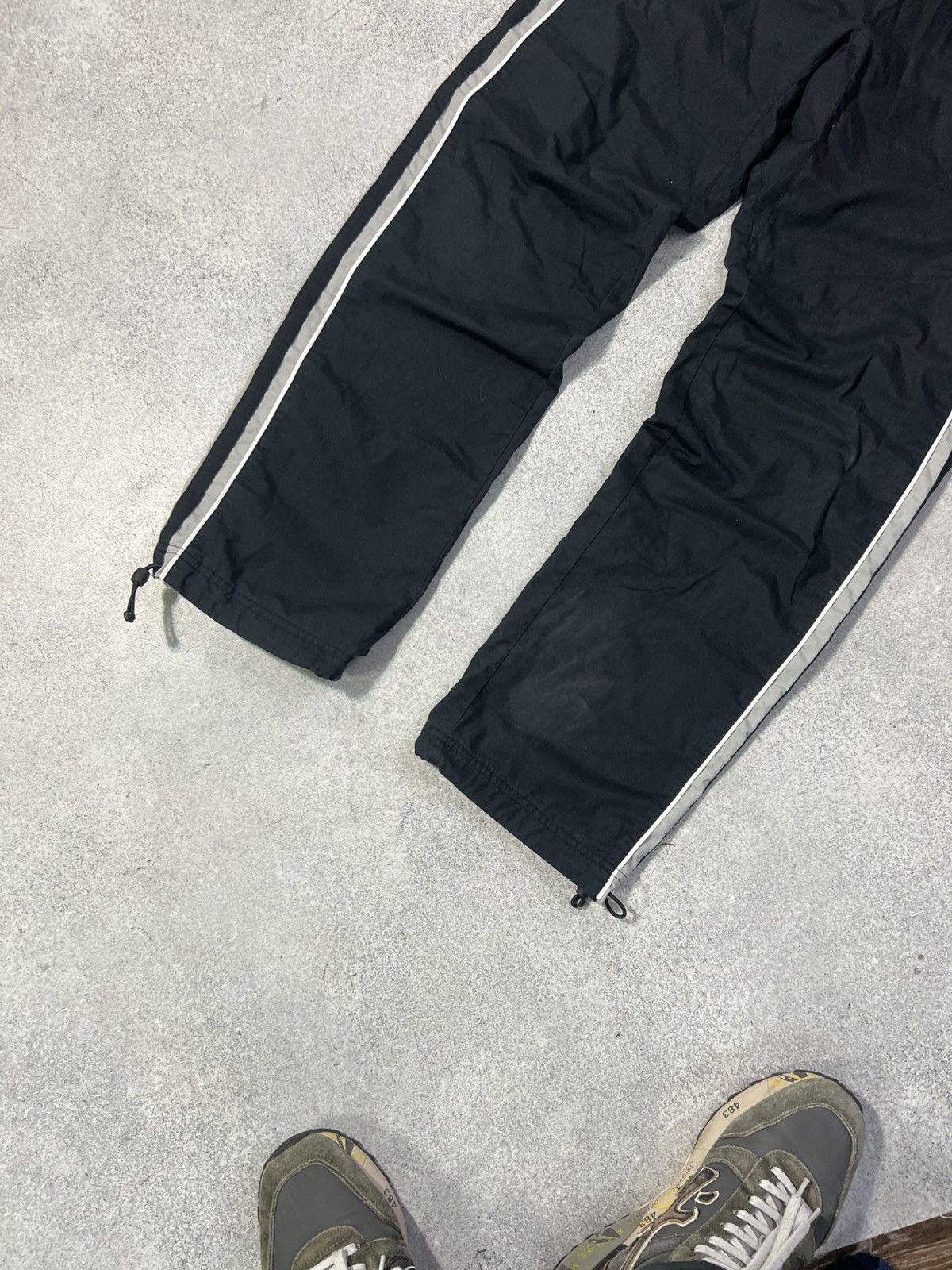 Nike Vintage Nike Track Pants Nylon Striped 00s Y2K Baggy Size US 30 / EU 46 - 3 Thumbnail