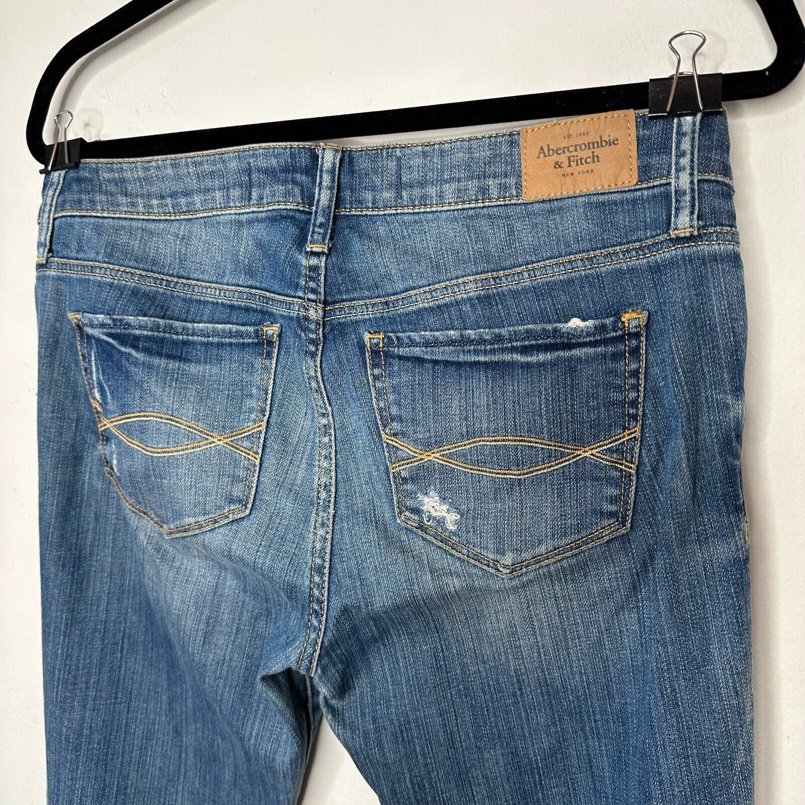 Abercrombie & Fitch Abercrombie & Fitch Blue Skinny Mid Rise Distress Jeans Size 28" / US 6 / IT 42 - 7 Thumbnail