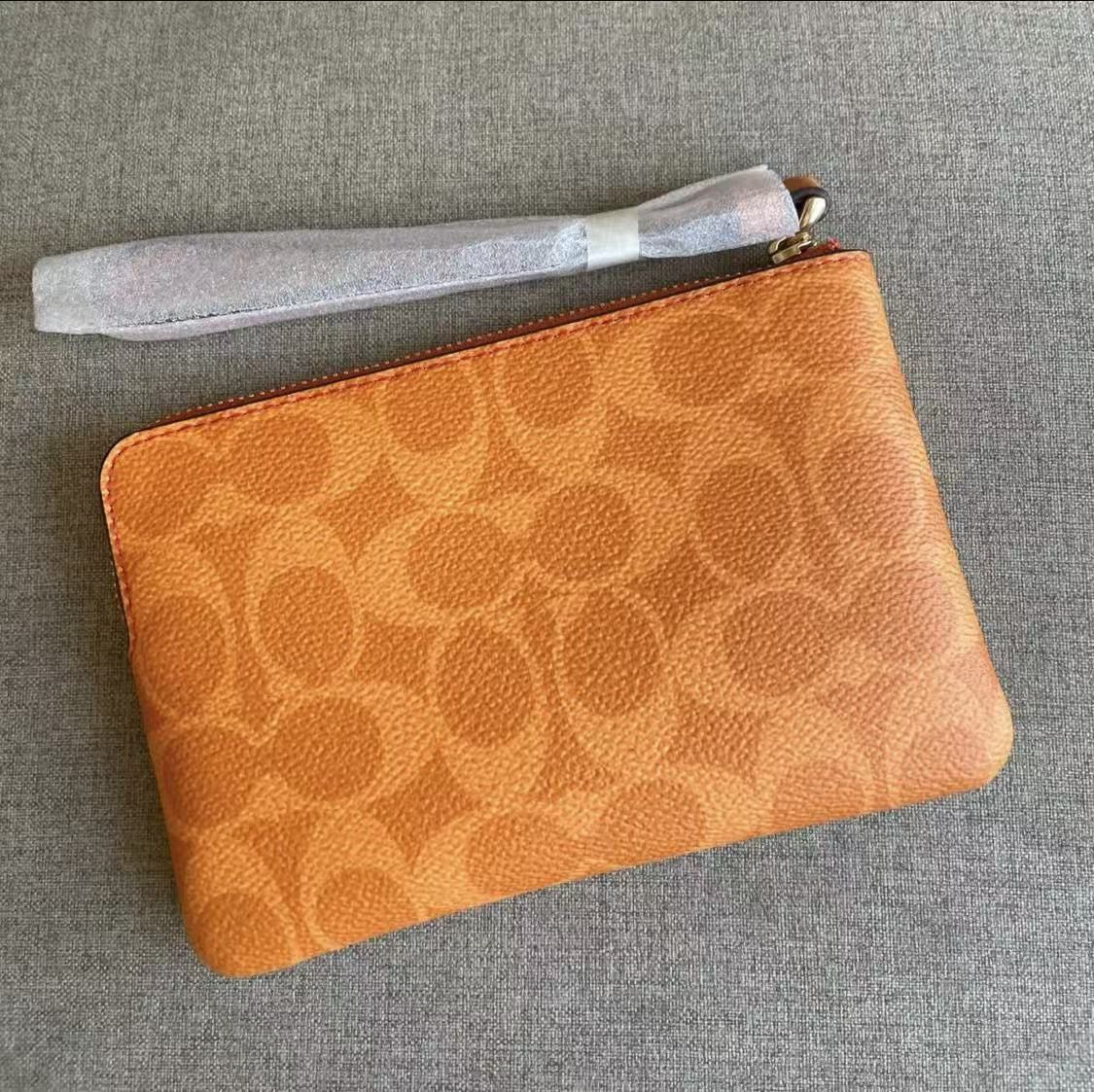 Coach Corner Zip Wristlet In Signature Canvas CAQ75 Size ONE SIZE - 2 Thumbnail