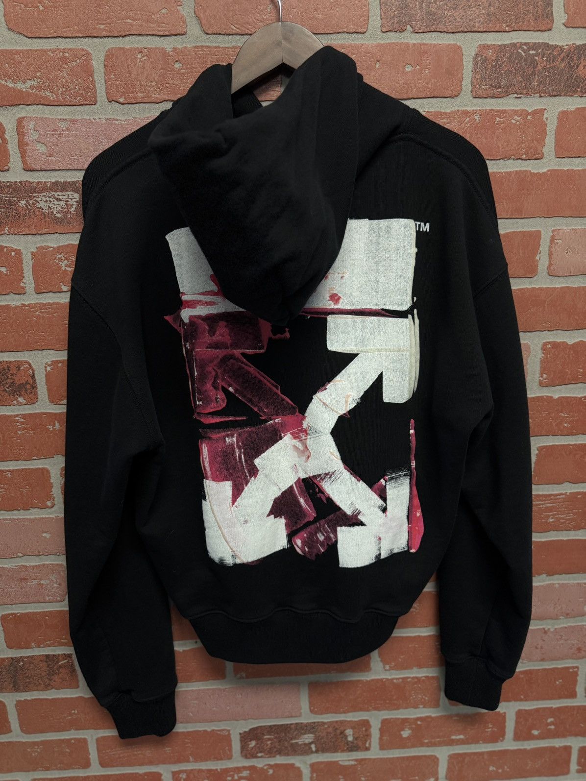 Off-White Off White Arrow Hoodie Size Small Pre Owned 🧼 Size US S / EU 44-46 / 1 - 4 Thumbnail