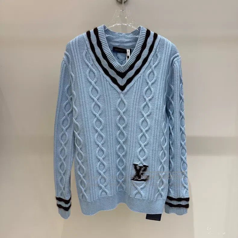 Louis Vuitton Louis Vuitton New Wavy Cable Logo Sweater Size US S / EU 44-46 / 1 - 1 Thumbnail