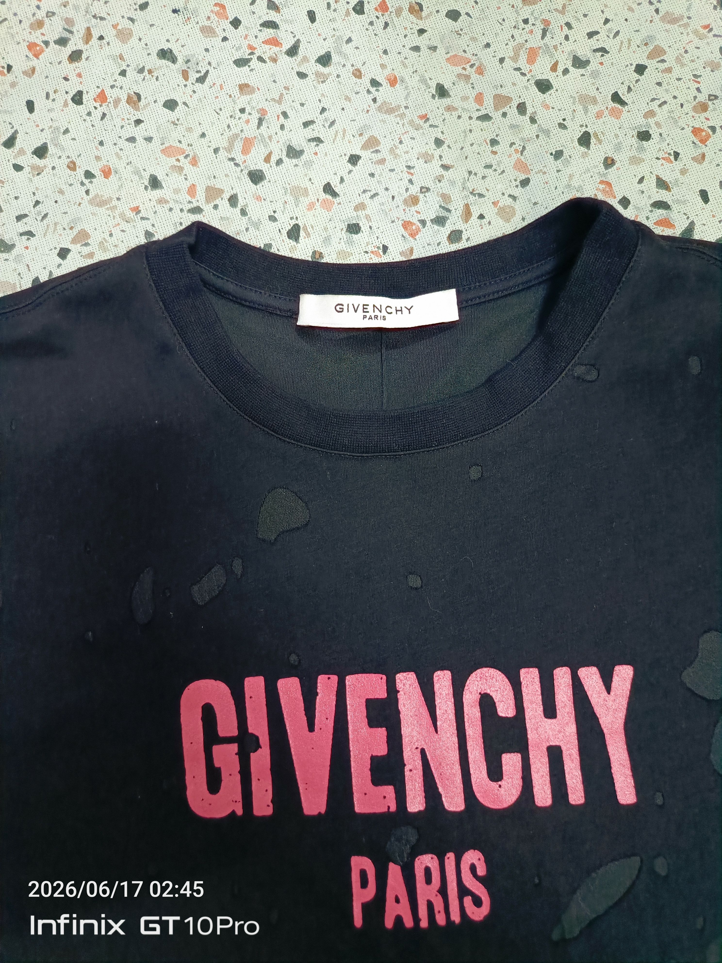 Givenchy Givenchy Black Pink Logo Distressed Tshirts Size US XXS / EU 40 - 3 Thumbnail