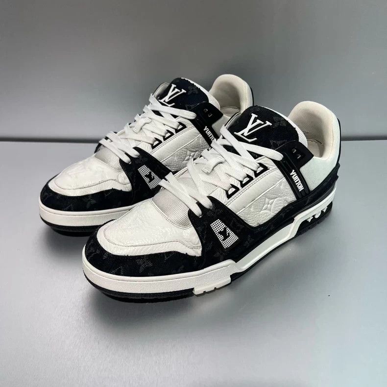 Louis Vuitton Louis Vuitton Trainer25 Denim Sneakers Size US 11 / EU 44 - 1 Thumbnail