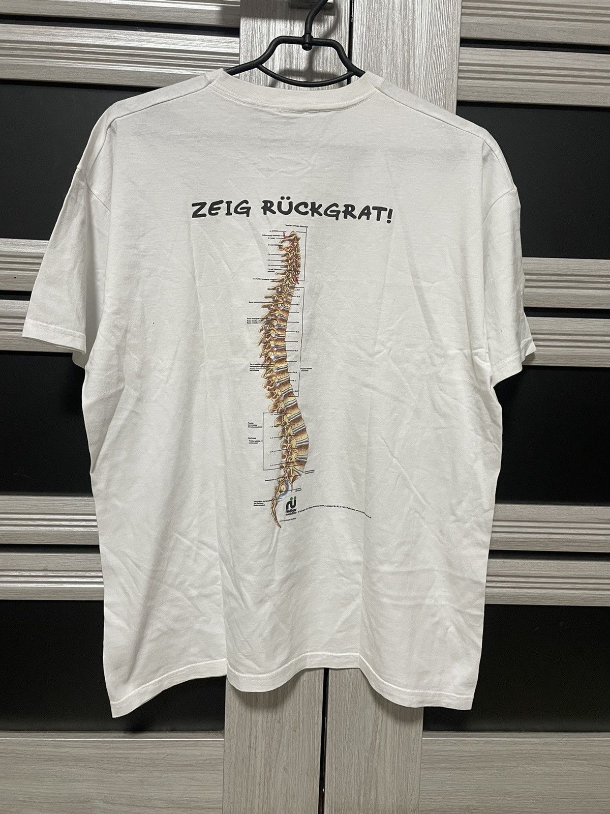 Arts & Science × Band Tees × Vintage Skeleton Anatomy Rudiger 2010 Spinal Collum Science T Shirt Size US L / EU 52-54 / 3 - 1 Thumbnail