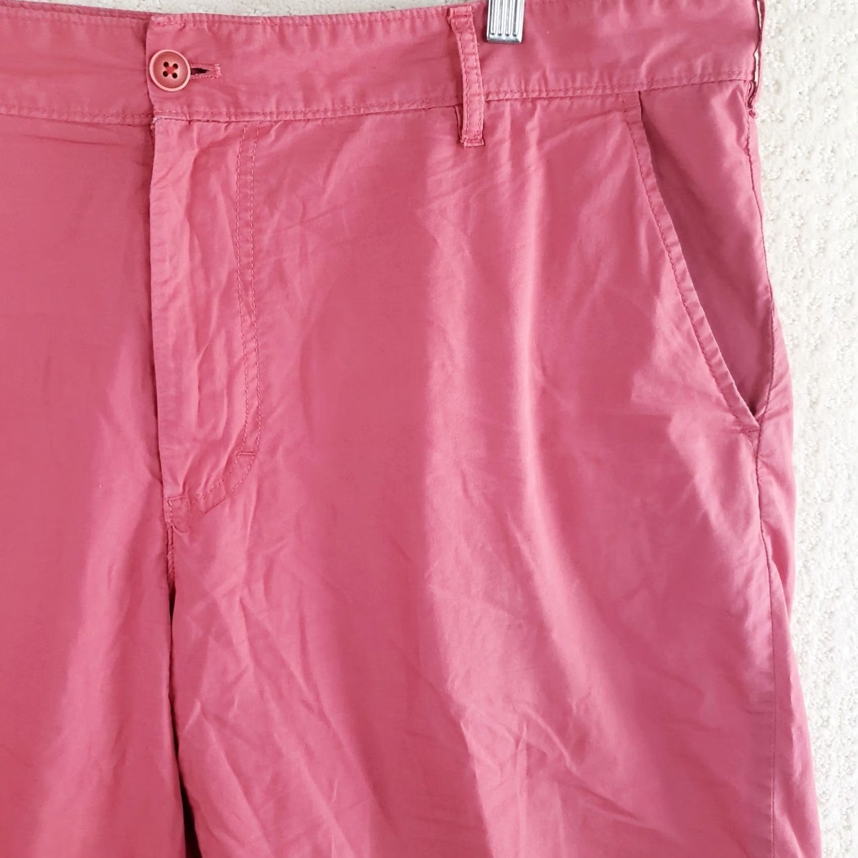 Izod VINTAGE? No — IZOD Saltwater Shorts Coral Pink Flat Front Men 40 Chino Medium Stretch Pocket Cotton Casual Summer" Size US 40 / EU 56 - 4 Thumbnail