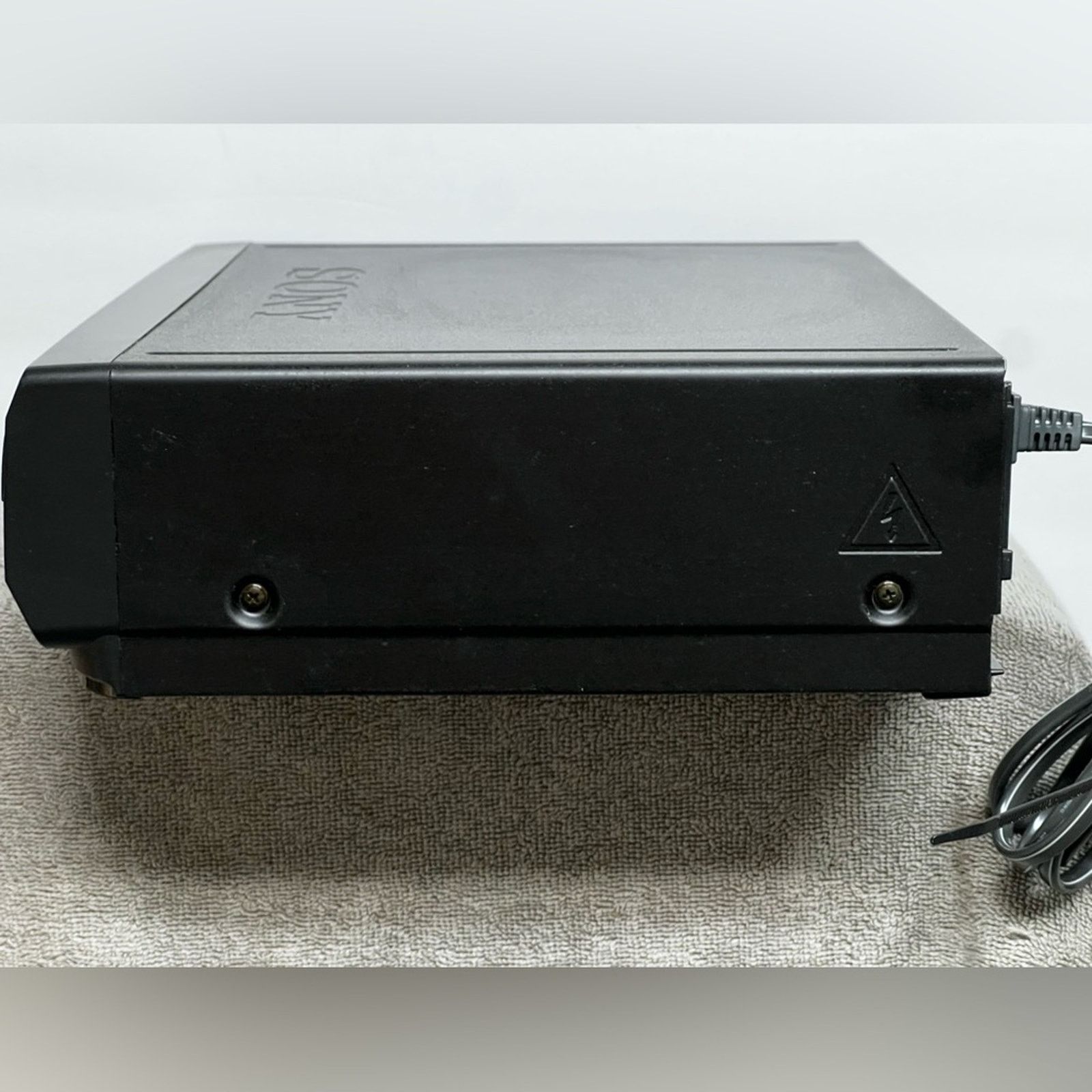 Sony Sony SLV-N60 VCR VHS Player 4-Head NO Remote - TESTED/WORKS Size ONE SIZE - 8 Thumbnail