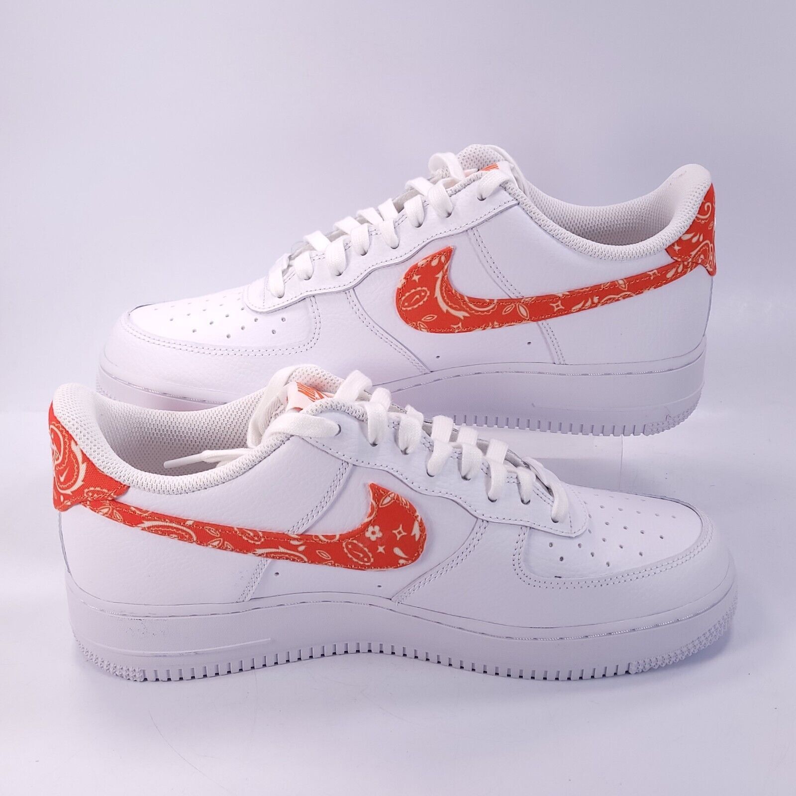 Nike Nike Air Force 1 '07 ESS Shoe Womens Size 11.5 DJ9942-102 Size US 11.5 / IT 41.5 - 5 Thumbnail