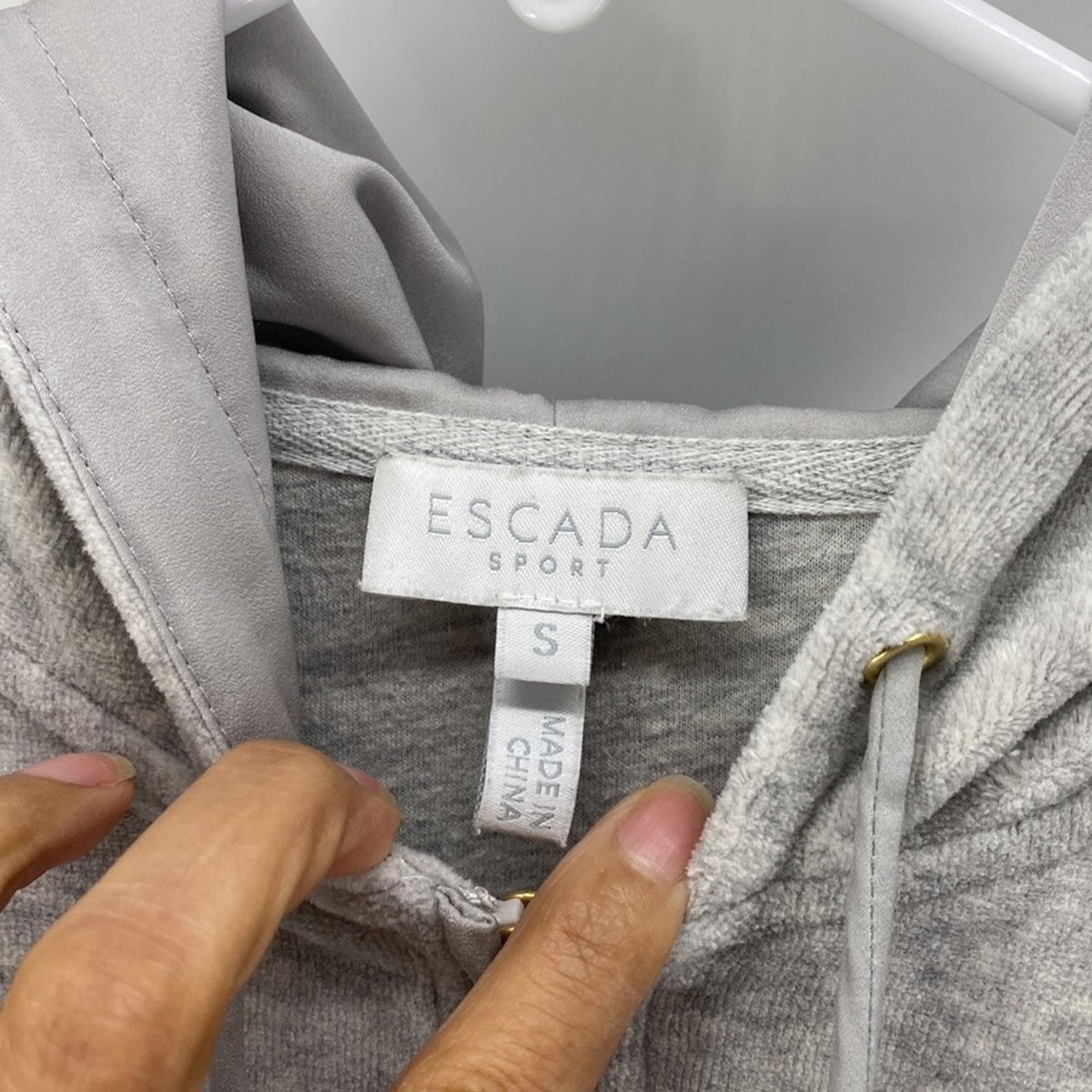 Escada Escada Sport full zip embroidered bedazzled Y2K size S Size S / US 4 / IT 40 - 13 Thumbnail