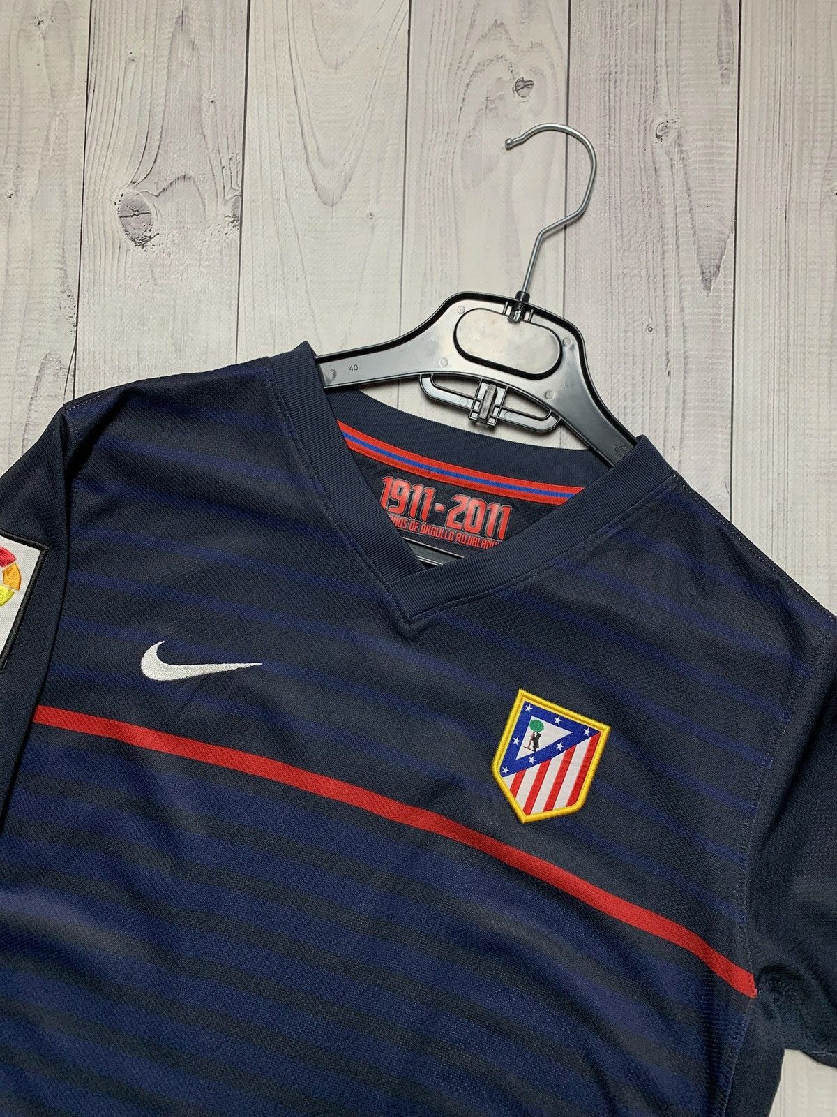 Vintage Vintage Nike Atletico Madrid soccer jersey size Xs logo Size US XS / EU 42 / 0 - 2 Thumbnail