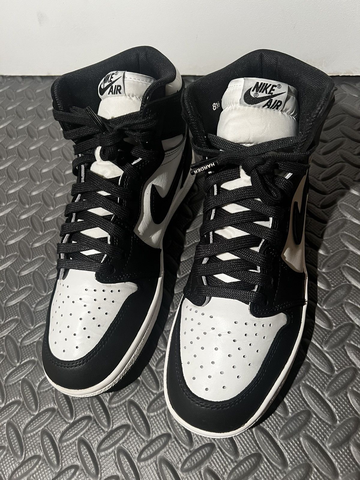Jordan Brand CLEAN Air Jordan 1 Retro High OG 85’ Size 8.5 Black White Size US 8.5 / EU 41-42 - 3 Thumbnail