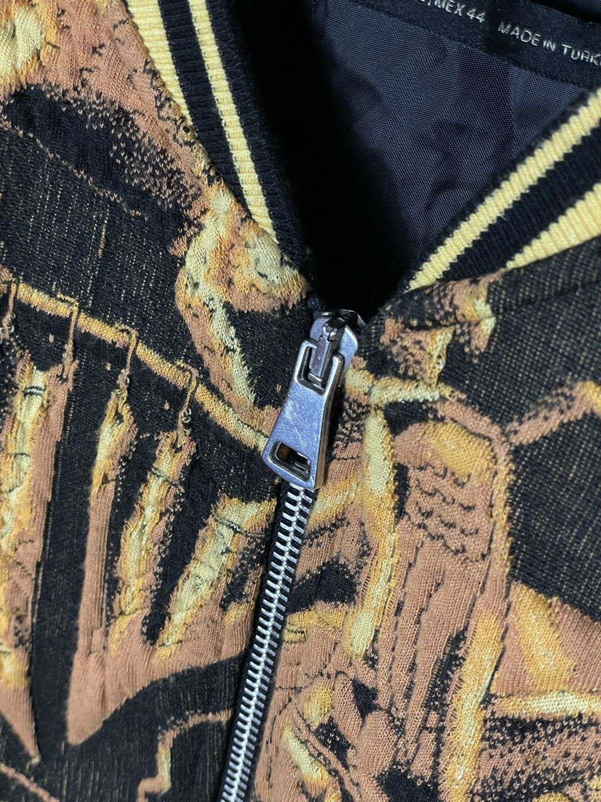 Japanese Brand ZARA Embroidered Velvet Bomber Jacket Yellow Size US L / EU 52-54 / 3 - 10 Thumbnail