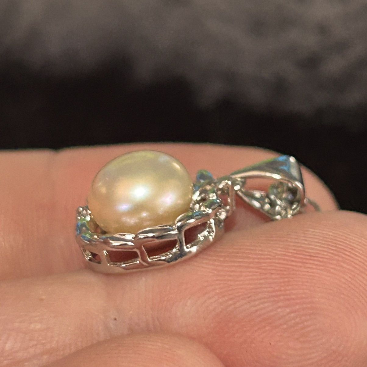 Handmade Handcrafted genuine fresh water pearl pendant necklace Size ONE SIZE - 4 Thumbnail
