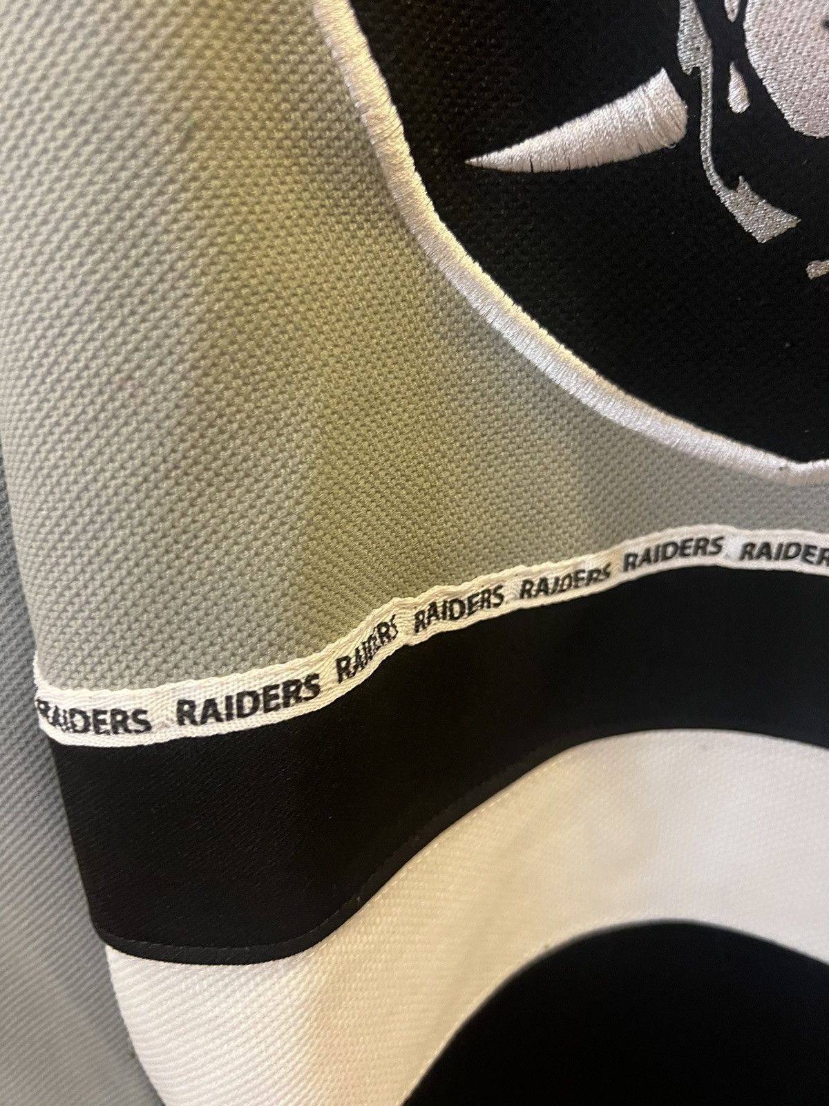 NFL NFL Raiders Long-Sleeve Team Apparel Size US M / EU 48-50 / 2 - 3 Thumbnail