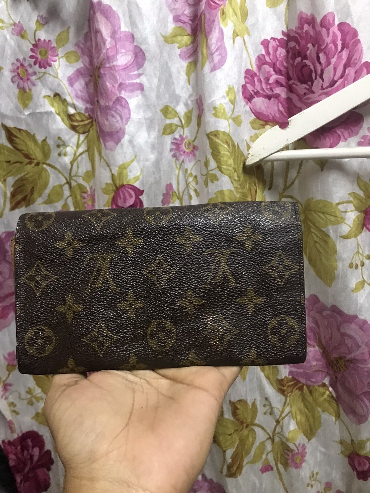 Louis Vuitton Authentic Louis Vuitton Long Wallet Size ONE SIZE - 2 Thumbnail